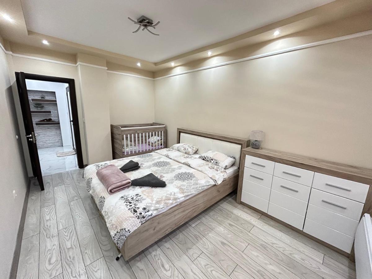 Apartament Deluxe Karina-Free Parking Burgas Exterior foto